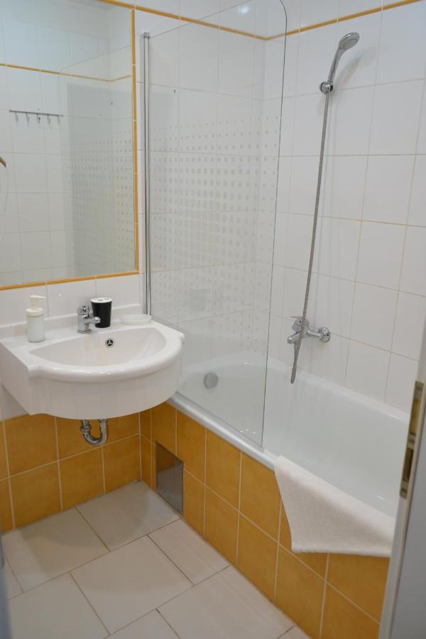 Aladin Praha Hotell Eksteriør bilde