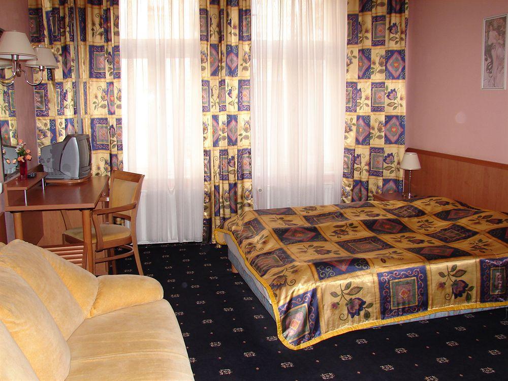 Aladin Praha Hotell Eksteriør bilde